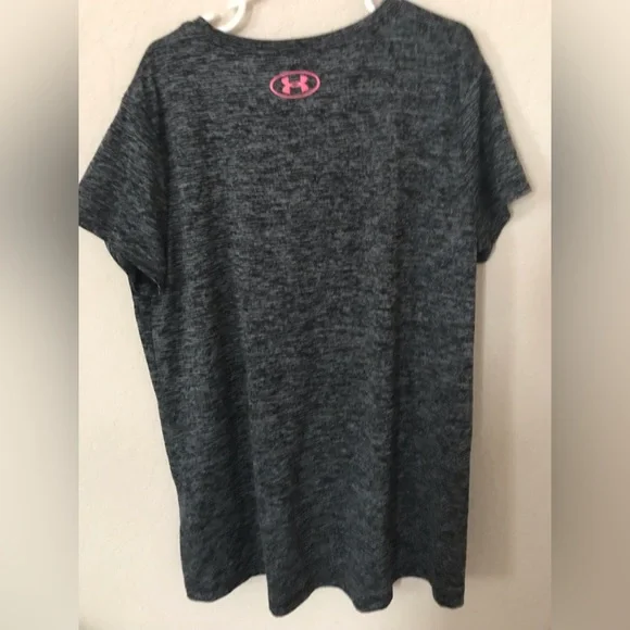 UNDER ARMOUR girls black t-shirt - Picture 5 of 5